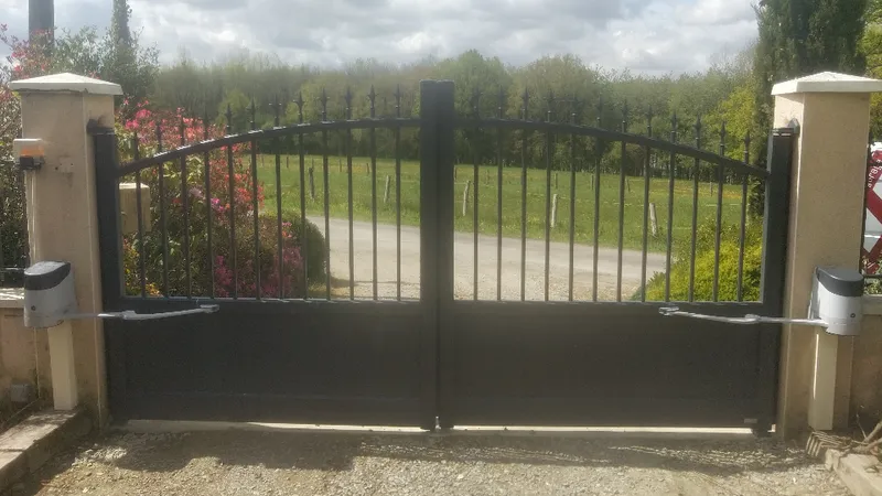 PORTAIL/CLOTURE — photo 13