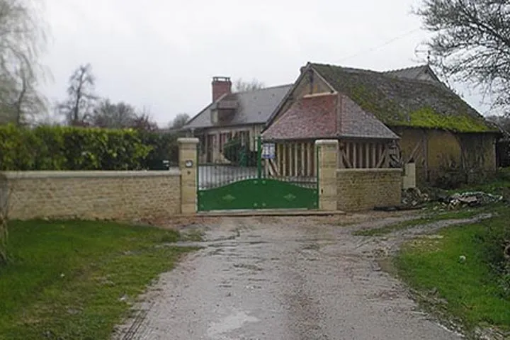Lambert — photo 1